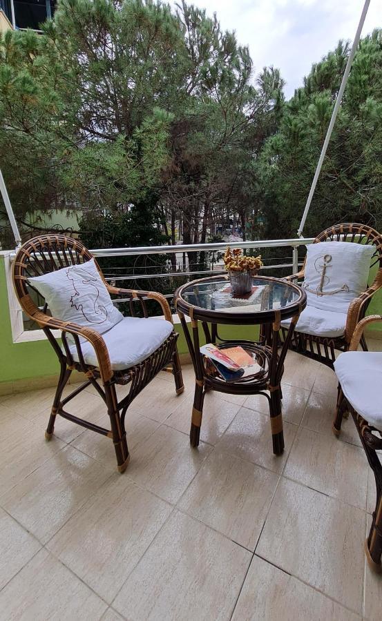 Silent Apartment Golem  Εξωτερικό φωτογραφία