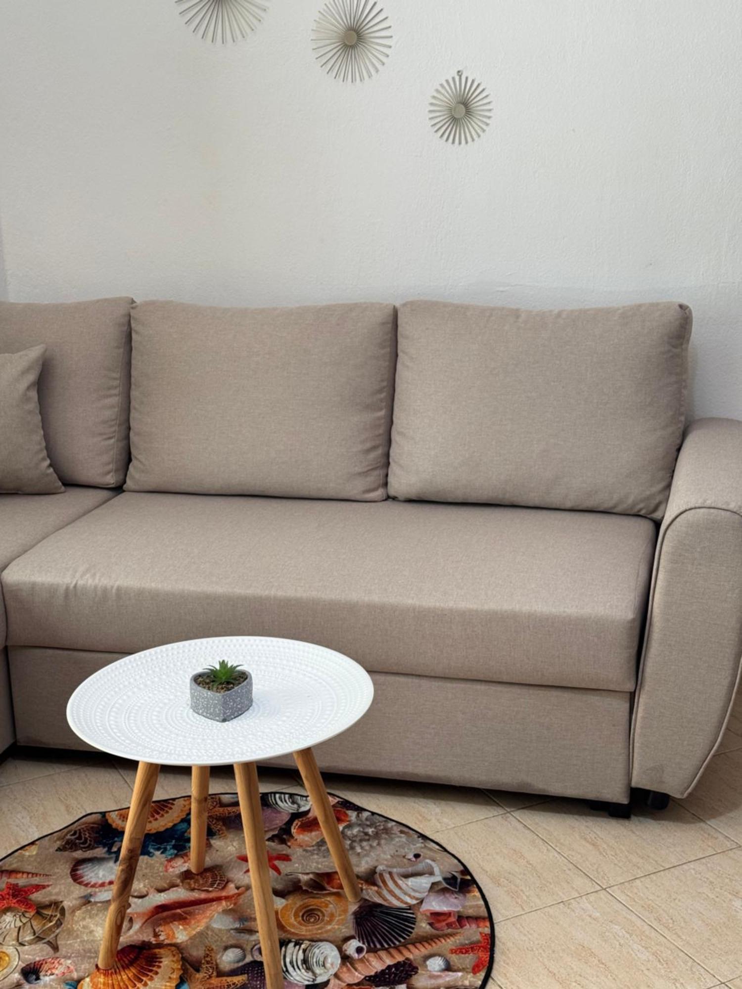 Silent Apartment Golem  Εξωτερικό φωτογραφία