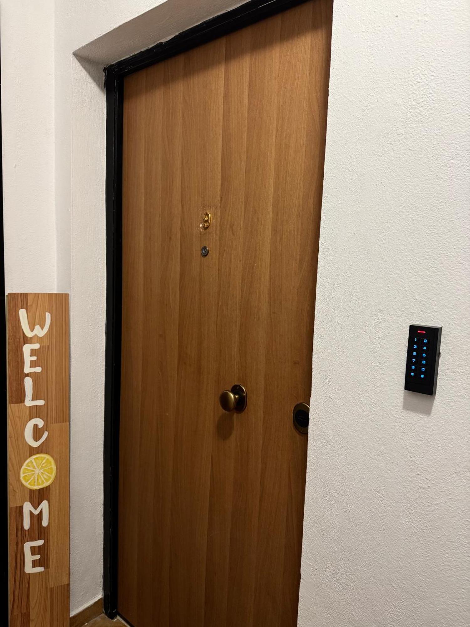 Silent Apartment Golem  Εξωτερικό φωτογραφία