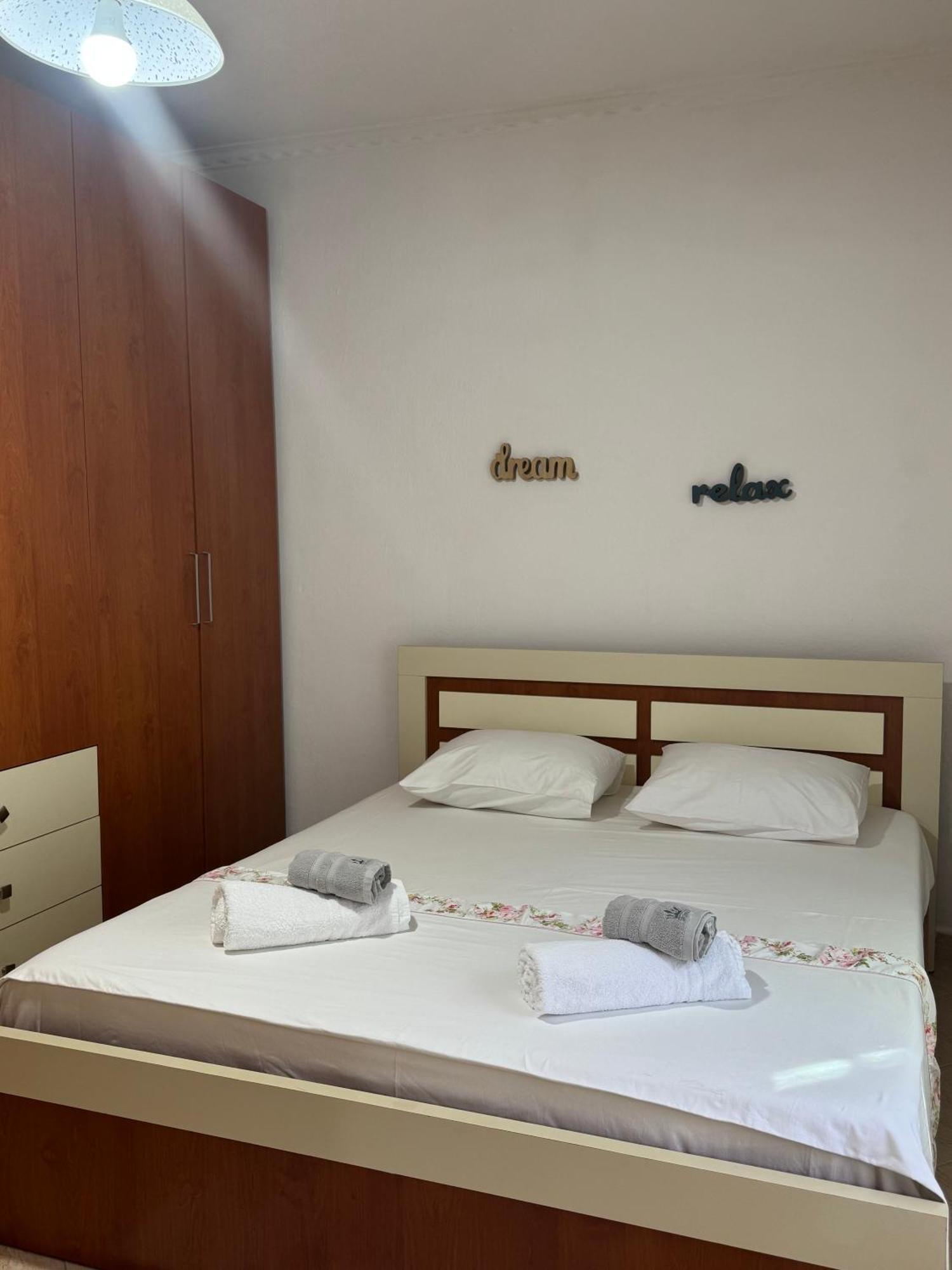 Silent Apartment Golem  Εξωτερικό φωτογραφία